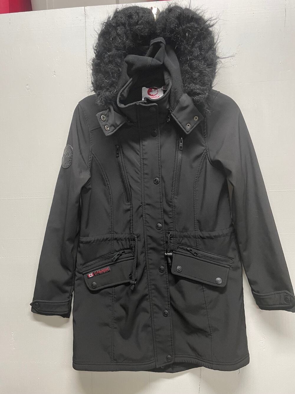 Canada Weather Gear Women's Black Coat Size Medium Fur on Hood, Waist Drawstring
